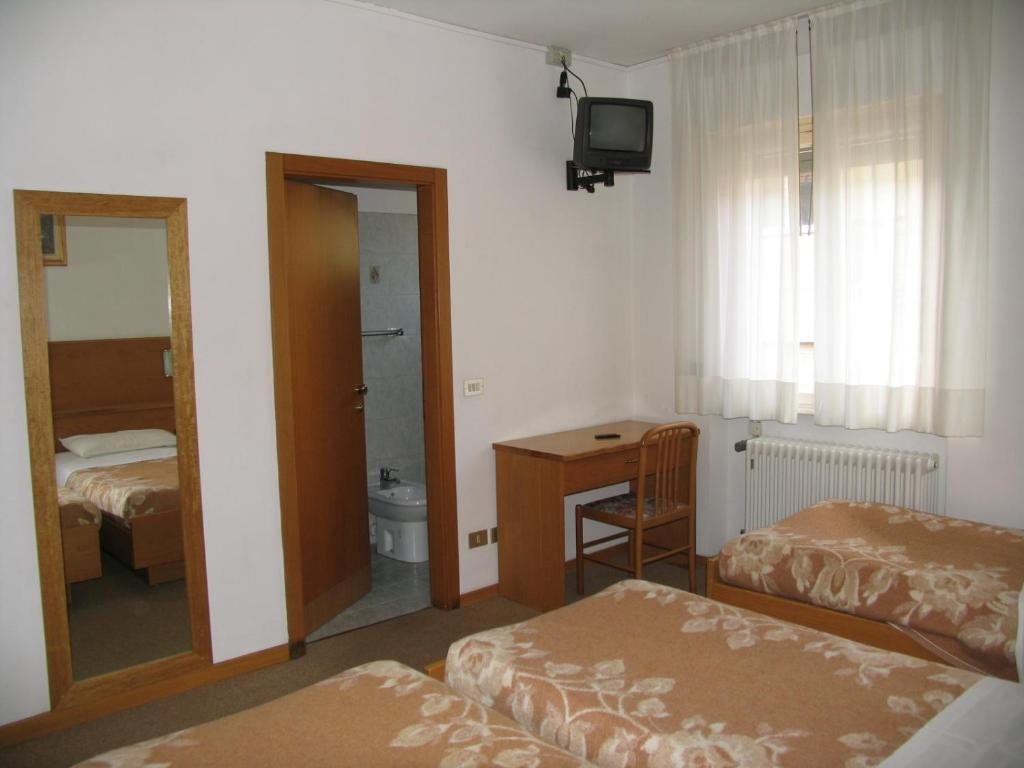 Hotel Oasi Trento Oda fotoğraf